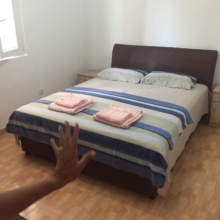 Ruza Vetrova Apartment Бар Екстериор снимка