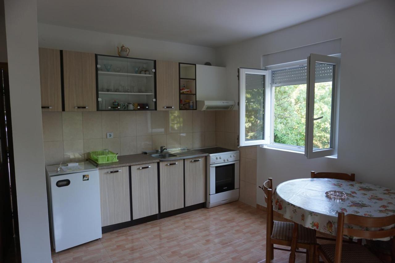 Ruza Vetrova Apartment Бар Екстериор снимка