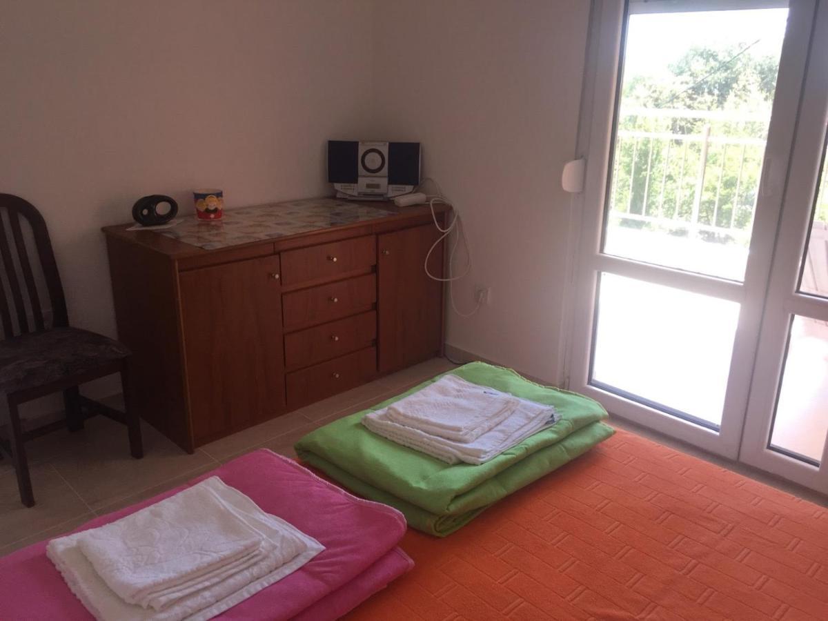 Ruza Vetrova Apartment Бар Екстериор снимка