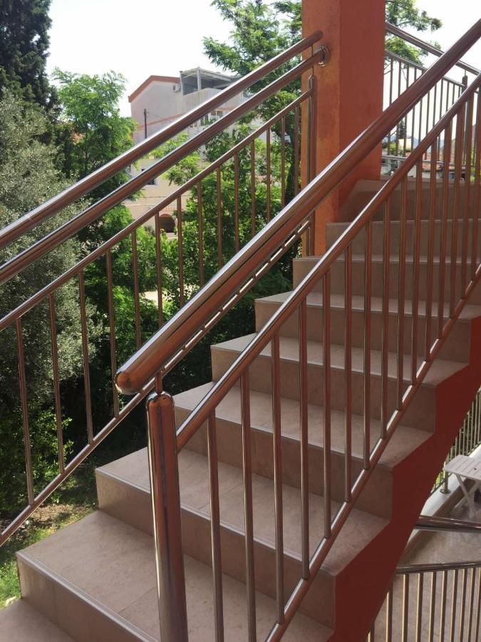 Ruza Vetrova Apartment Бар Екстериор снимка