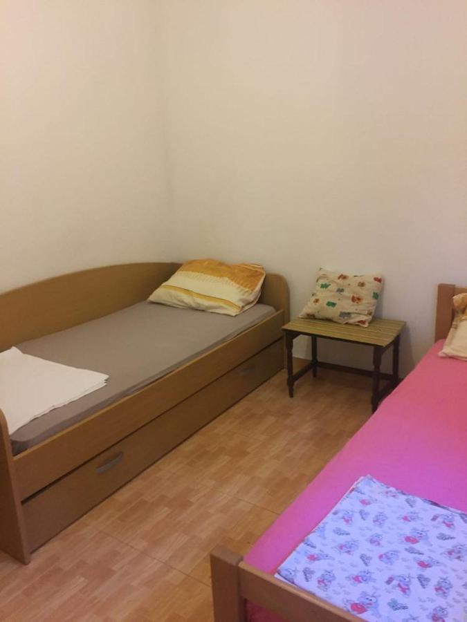 Ruza Vetrova Apartment Бар Екстериор снимка
