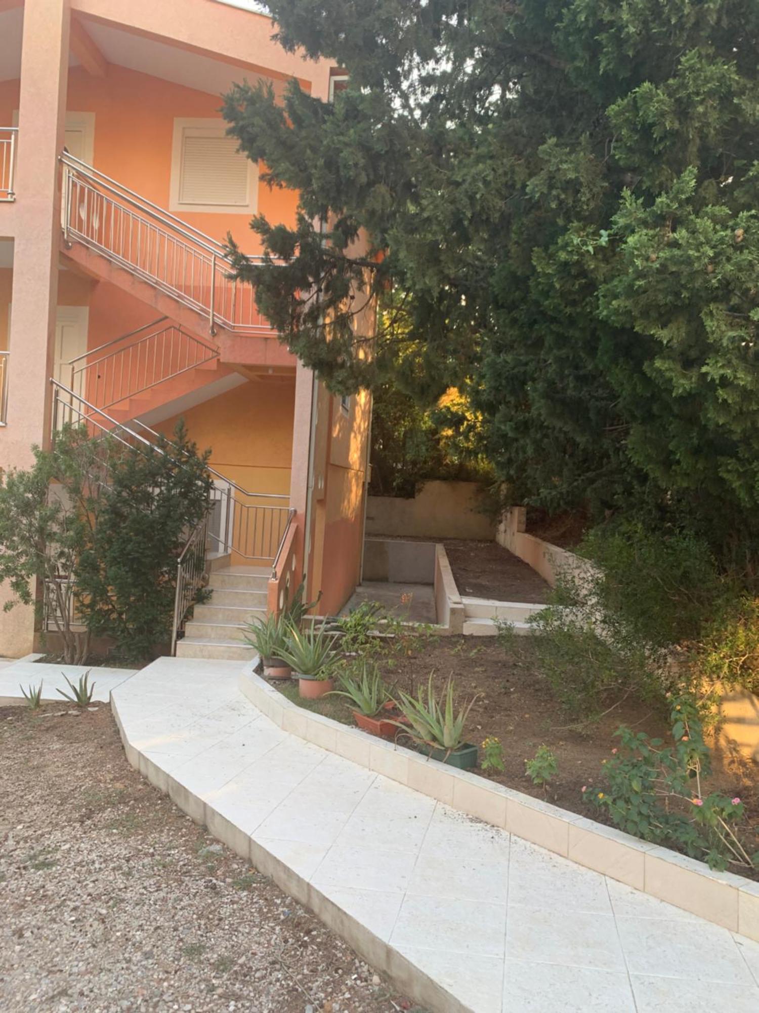Ruza Vetrova Apartment Бар Екстериор снимка